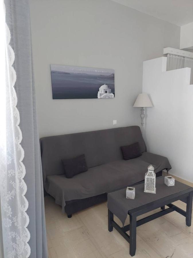 דירות פריסה Anezinas Place מראה חיצוני תמונה