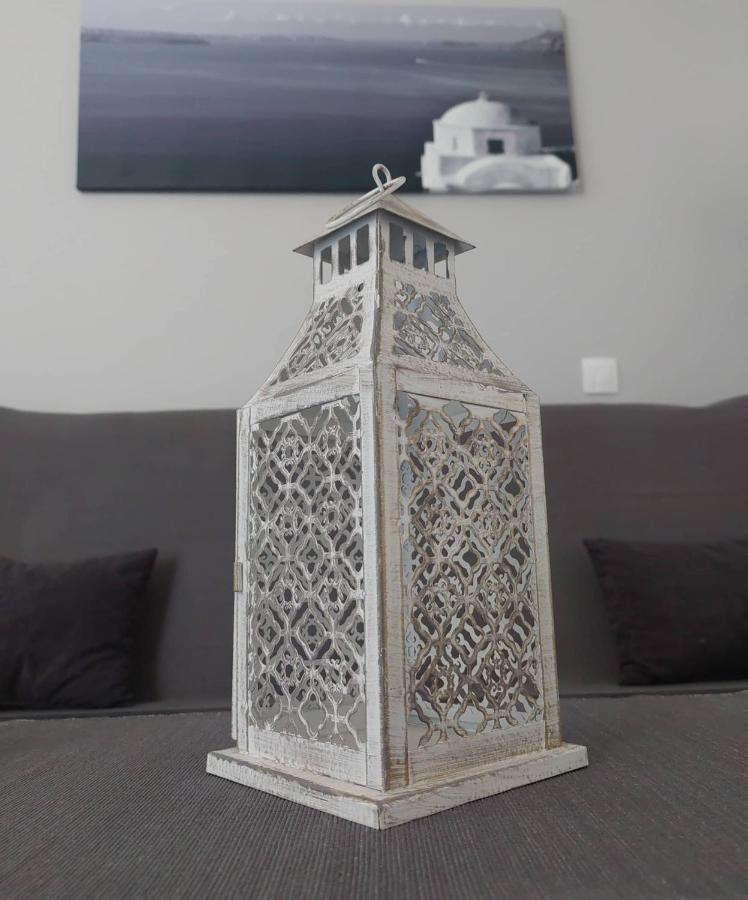 דירות פריסה Anezinas Place מראה חיצוני תמונה