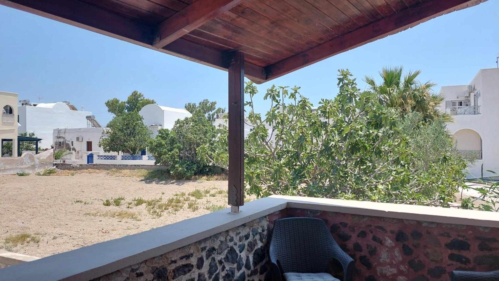 דירות פריסה Anezinas Place מראה חיצוני תמונה
